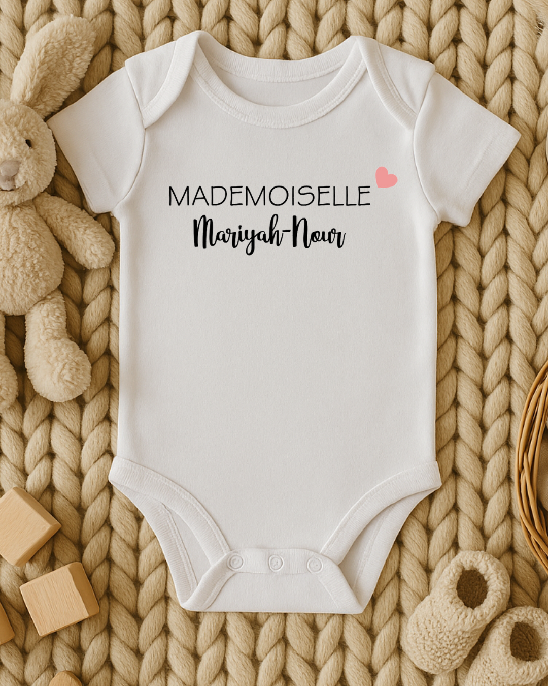 Body bébé personnalisé: mademoiselle + prénom